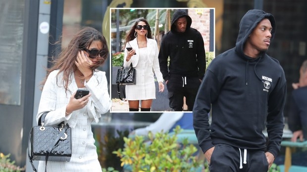 太阳报:马夏尔被拍到与神秘女子一起驾车离开餐厅